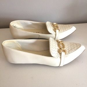 Anne Klein Dress Flats